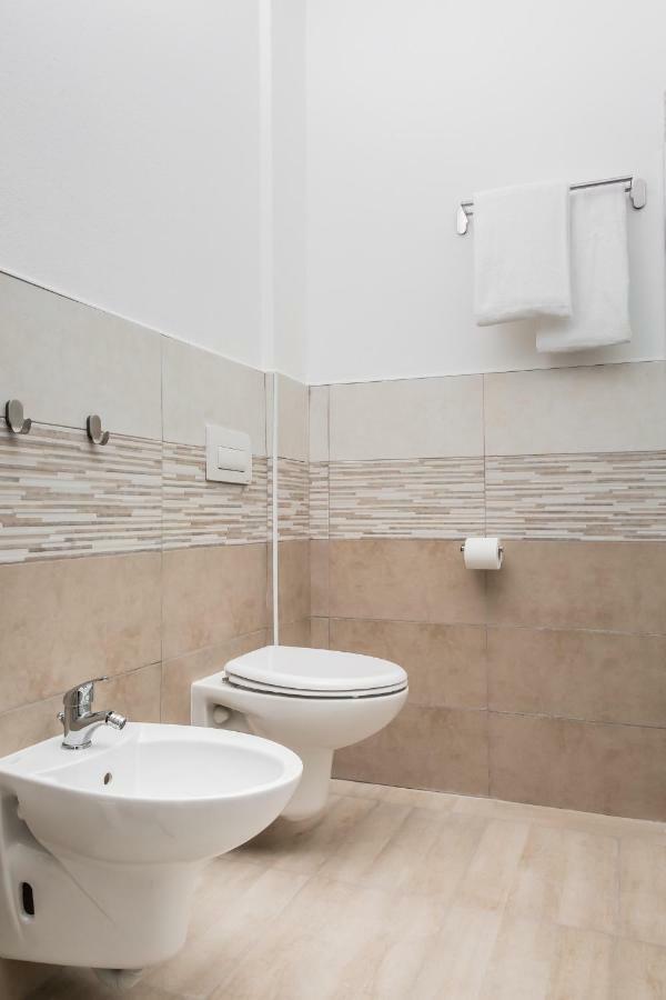 Apartment Paruta 65 Milaan Buitenkant foto
