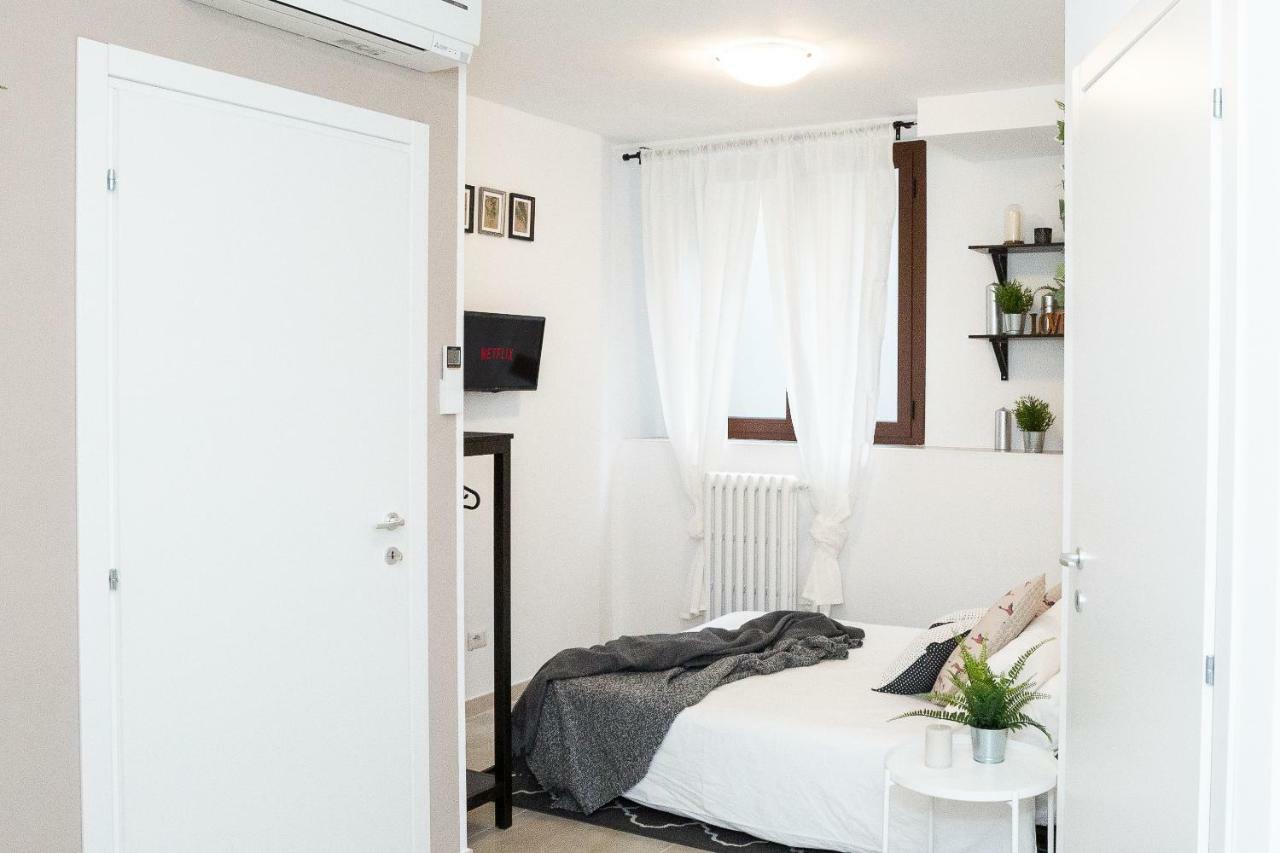 Apartment Paruta 65 Milaan Buitenkant foto